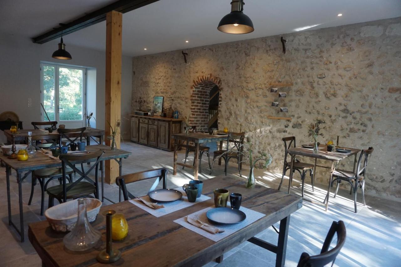 Le Moulin De Moquesouris - Chambres D'Hotes Et Table D'Hote Nazelles-Negron Exterior foto